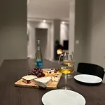 Koselig Sentrumsleilighet - Naer Bryggen Apartament *